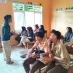 Boedak Saung Sosialisasikan Mitigasi Bencana di SMK Widya Nusantara